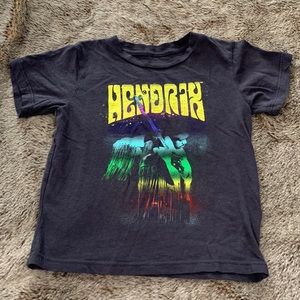 Rowdy sprout short sleeve top .